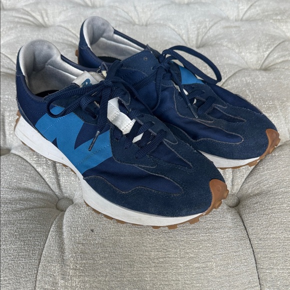 New Balance 327 Retro throwback 70s Navy and Blue Men's 10.5 - Picture 1 of 7